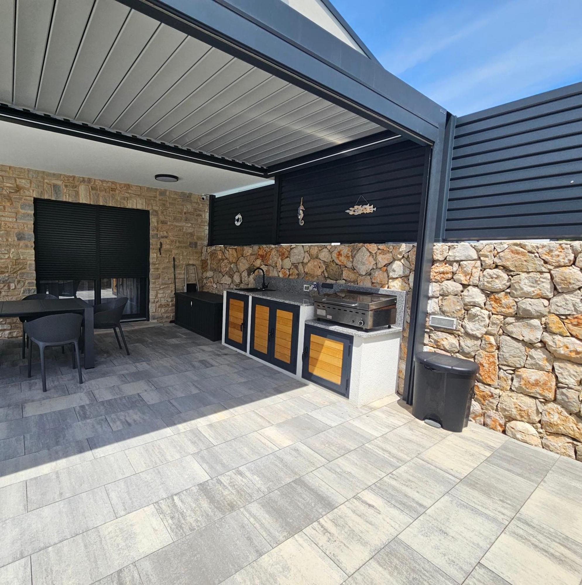 Villa Kaoru Brand New Villa With A Heated Swimming Pool Malinska Exterior photo