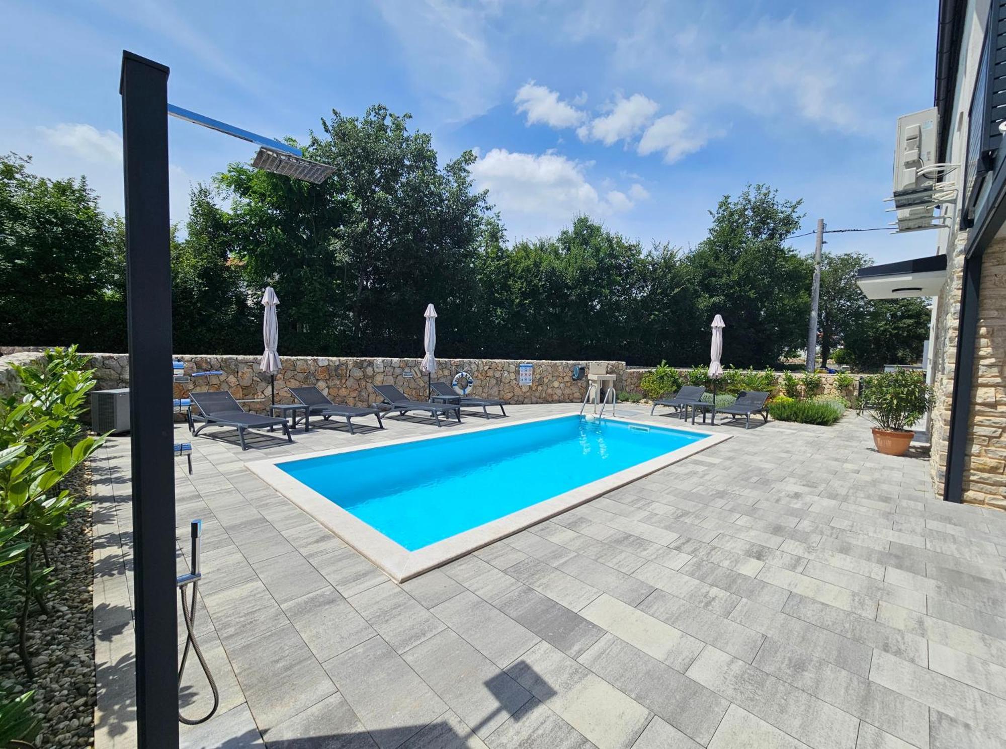 Villa Kaoru Brand New Villa With A Heated Swimming Pool Malinska Exterior photo